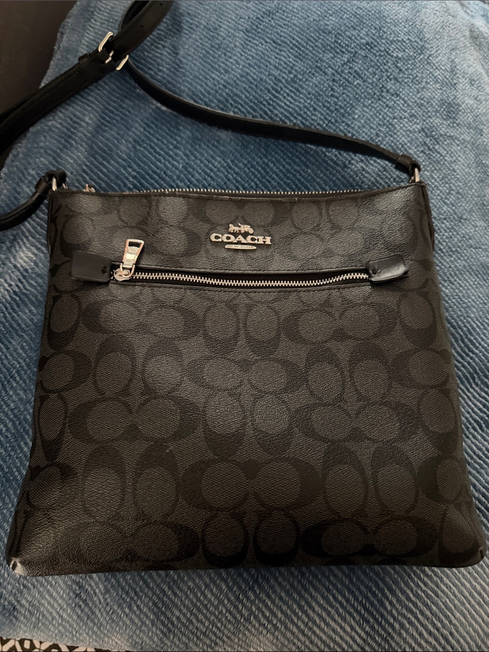 Coach Black Signature Crossbody Shoulder Bag